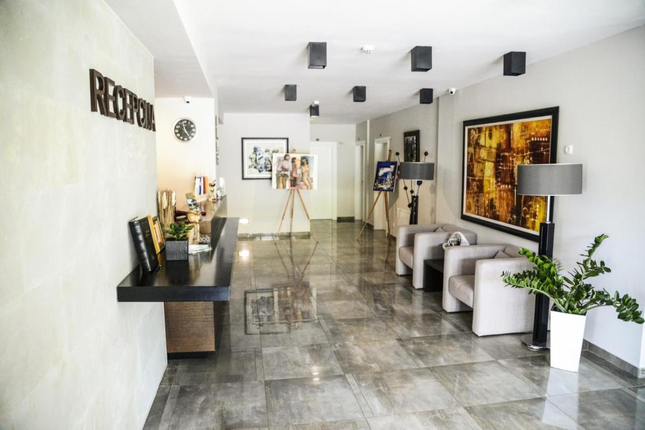 Heba Hotel Divčibare Buitenkant foto
